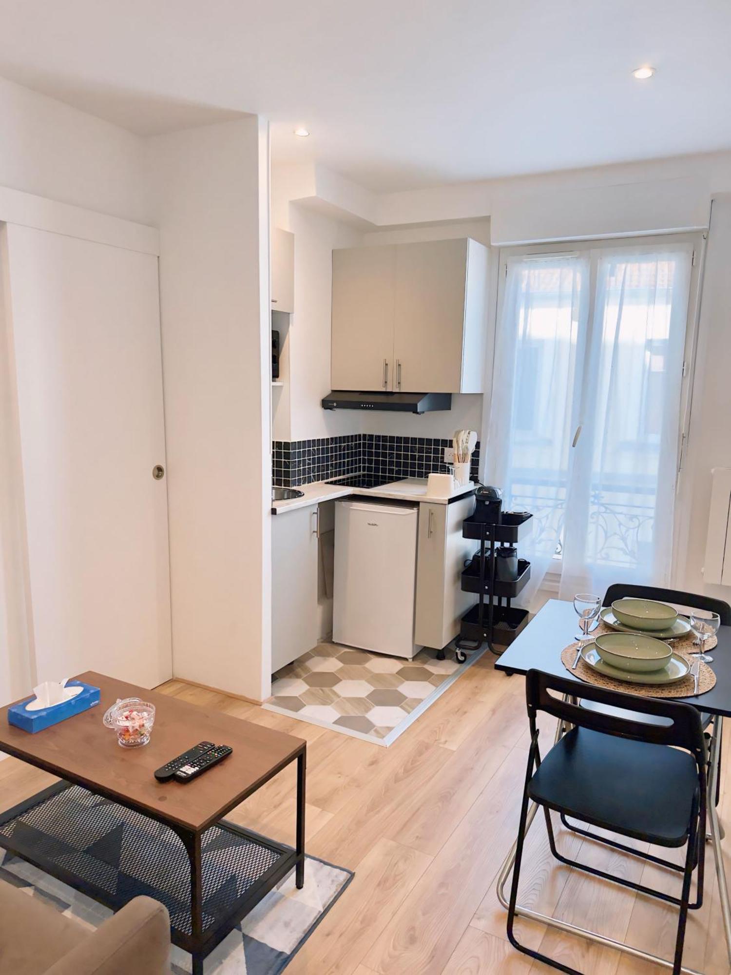 Superb And Elegant Apartment In Paris' Heart Екстериор снимка